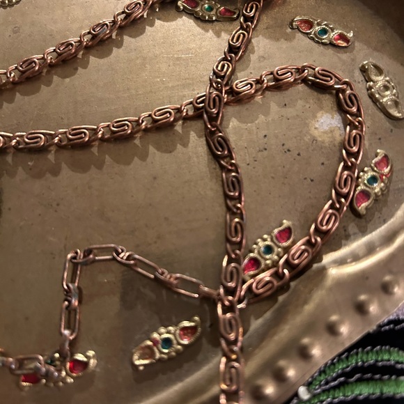 VTG Copper Tone Metal Cameo Necklace with optional brooch clasp. Unbranded. - Picture 5 of 8